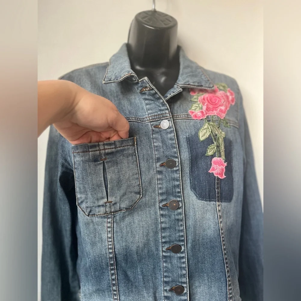 Kut from the Kloth Juko Denim Jacket Flower Embroidery sz L - Picture 5 of 16
